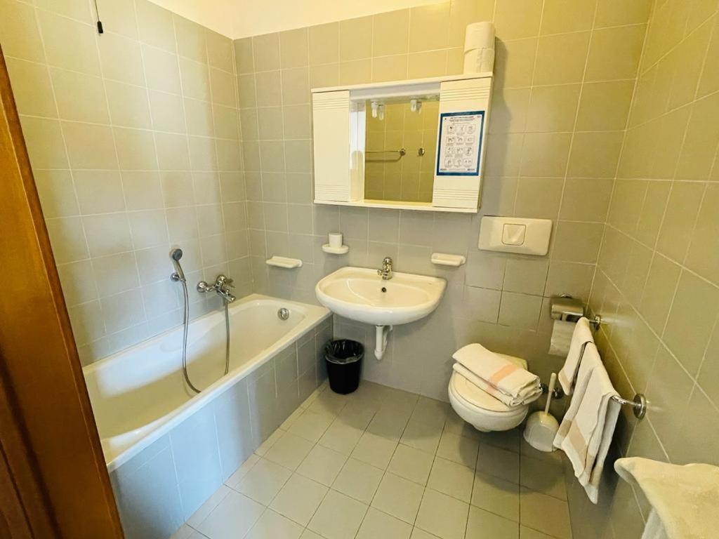 Foresteria Miramonti Affittacamere Fiave Room photo